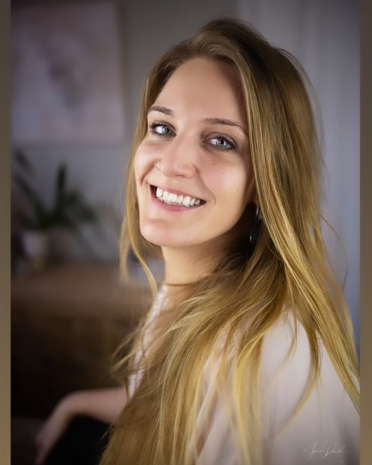 danielle-photo danielle-photo